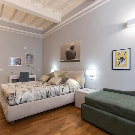 Apartment Deluxe Corso 5 *